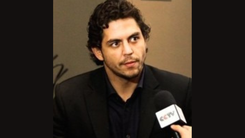 Thiago Signorelli Viana revela o que muda entre poker online e ao vivo – e como vencer em ambos.