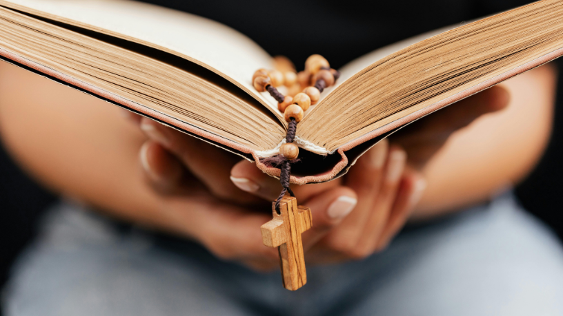 Na era das telas, Jose Eduardo de Oliveira e Silva mostra como a educação cristã pode orientar jovens com propósito, discernimento e fé.