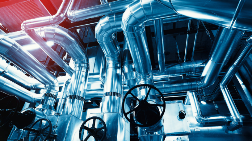 As novas preocupações com a conservação e manutenção de dutos, segundo Paulo Roberto Gomes Fernandes, exigem estratégias mais avançadas para prevenir falhas e otimizar a operação dos sistemas.