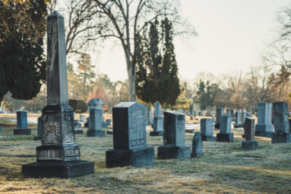 Tiago Oliva Schietti apresenta as oportunidades profissionais no setor funerário.